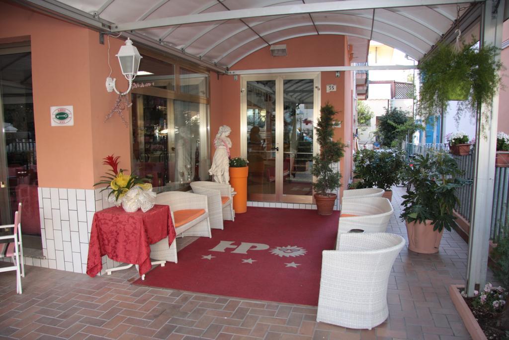 Hotel Peonia ريميني المظهر الخارجي الصورة